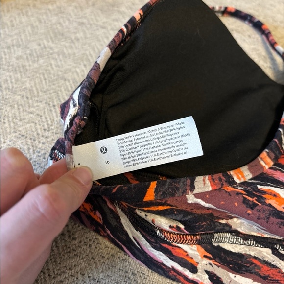 Lululemon Flow Y Bra 10 - Picture 3 of 4